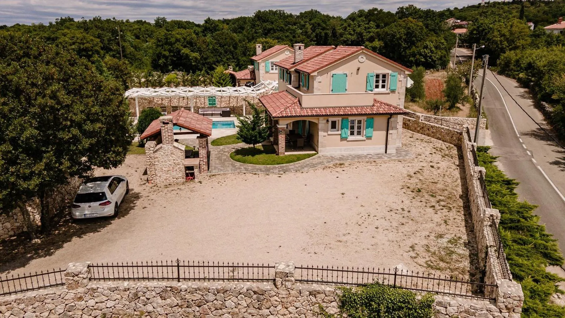 Casa Verde With Pool Kras Villa